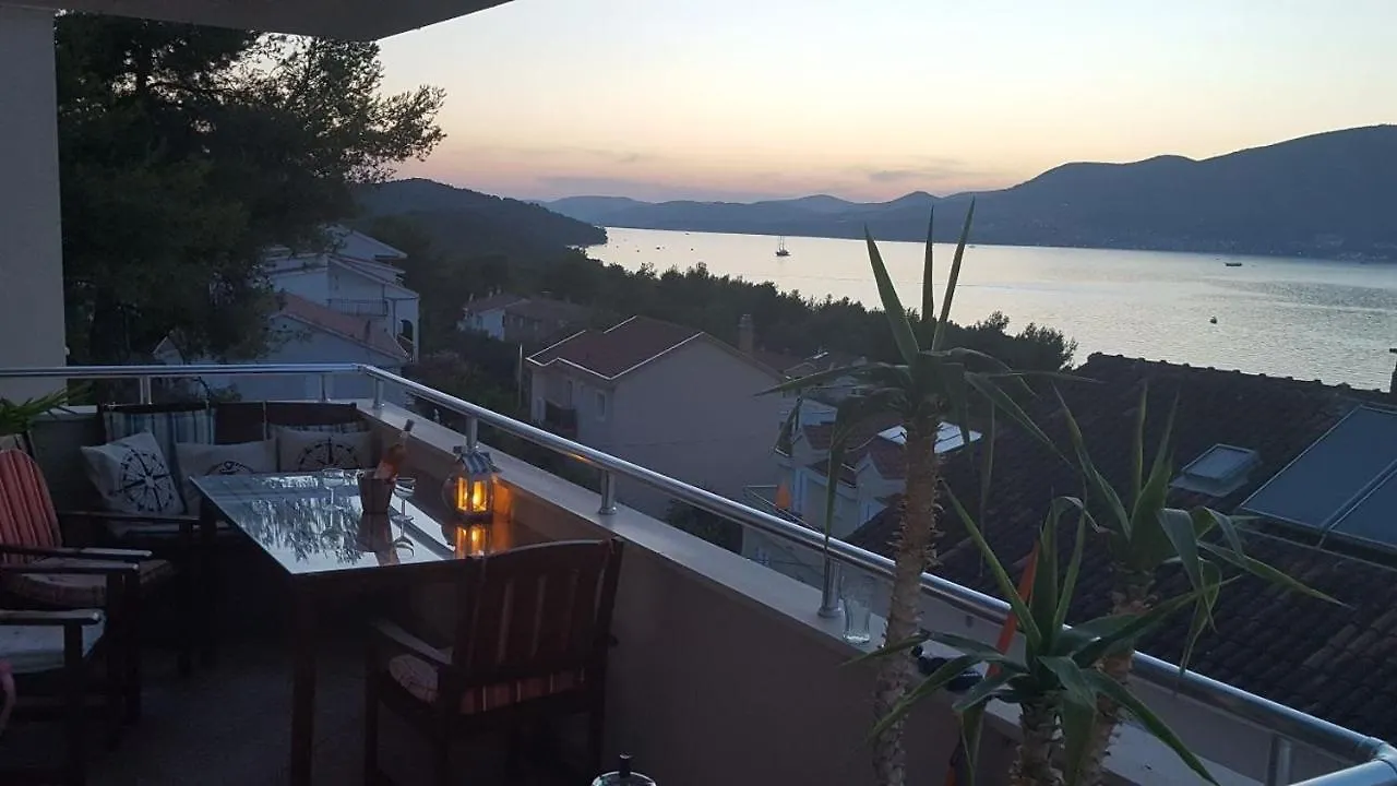 Apartments With A Parking Space Okrug Gornji, Ciovo - 12235 Trogir